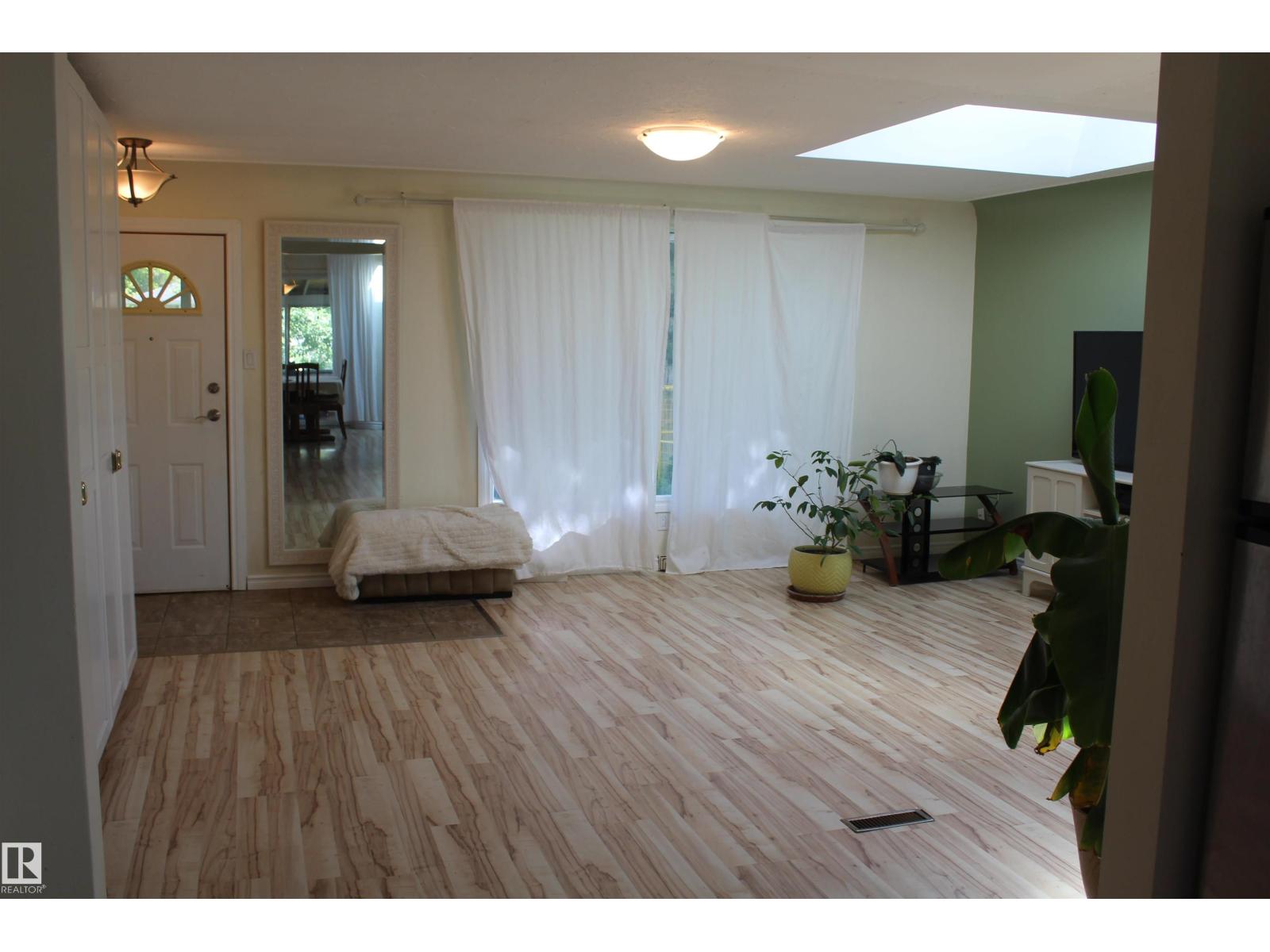 12432 134 ST NW