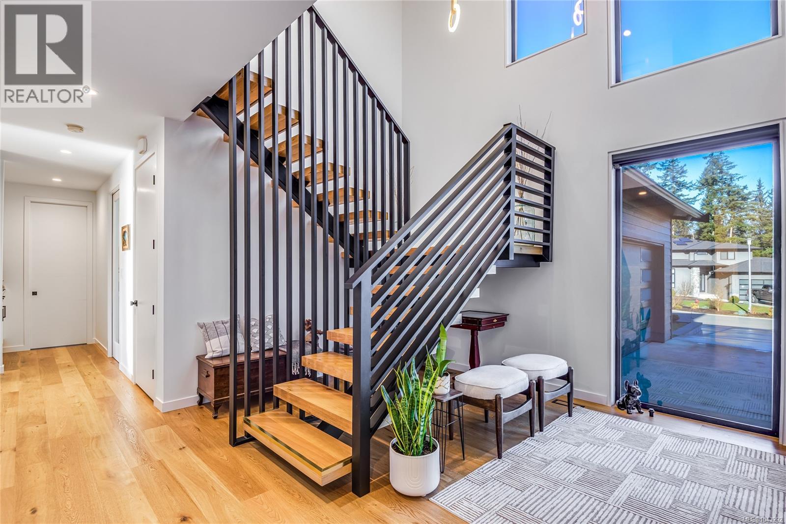 545 Nebraska Pl