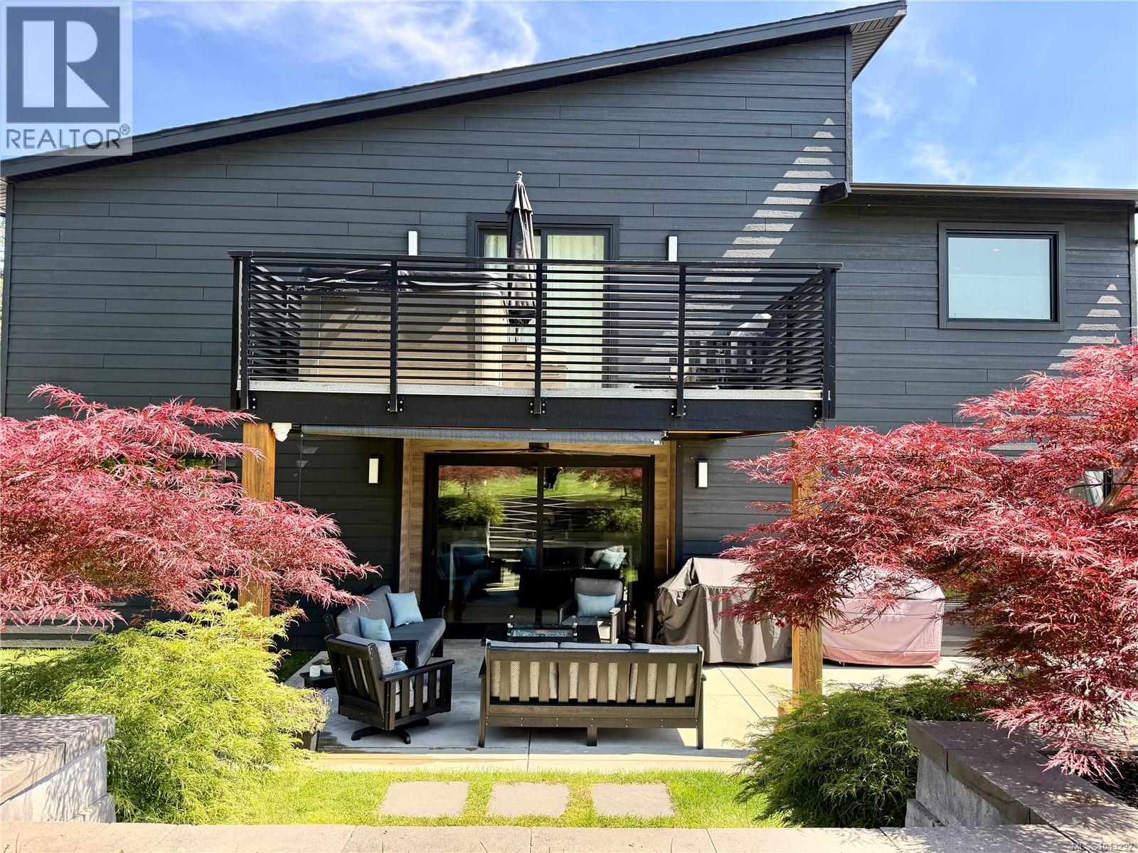 545 Nebraska Pl