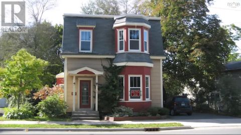 50 Pleasant Street Dartmouth NS B2Y3P5