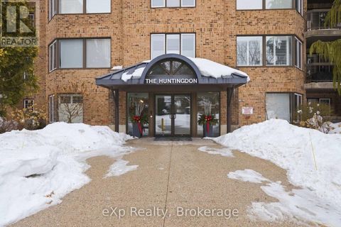 206 - 30 FRONT STREET Stratford ON N5A7S3