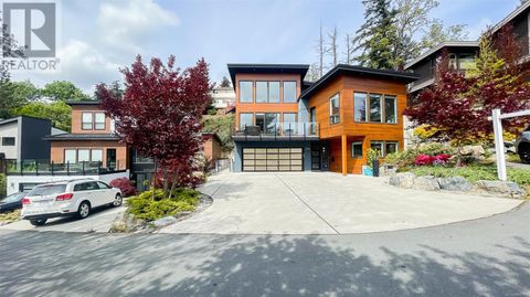 3894 Wilkinson Rd Saanich BC V8Z5A2