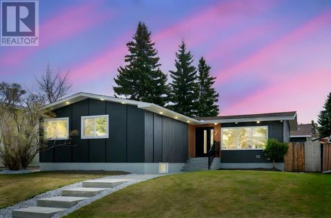43 Brampton Crescent SW Calgary AB T2W0Y3