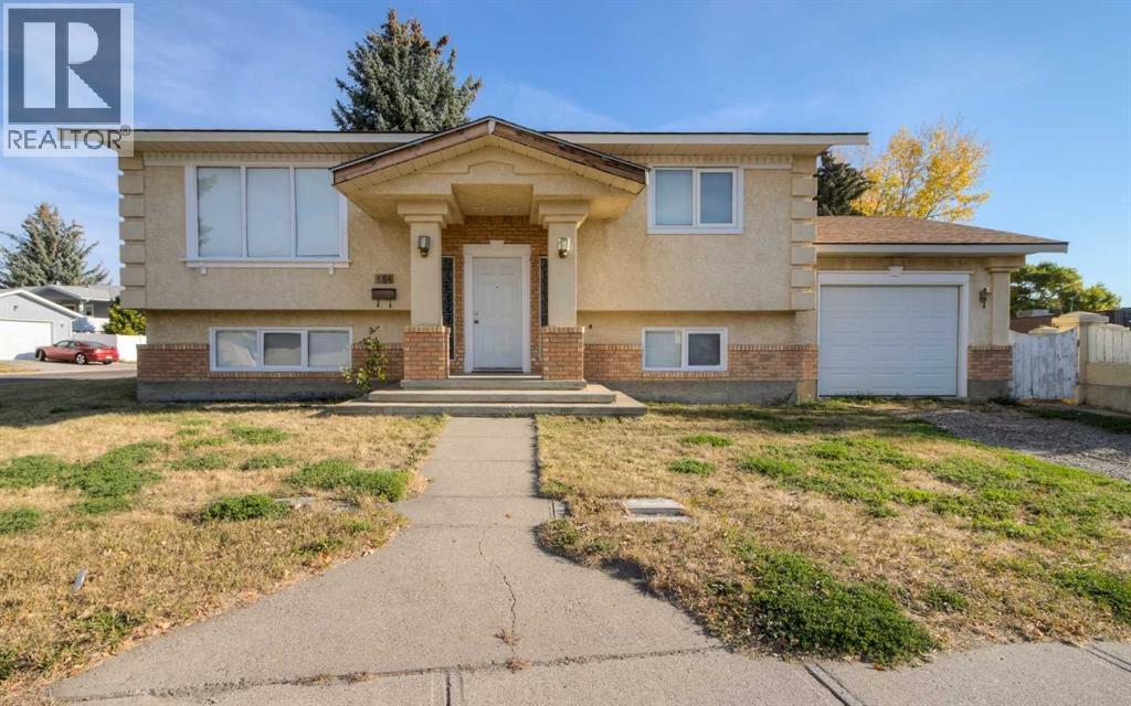 654 Columbia Boulevard W