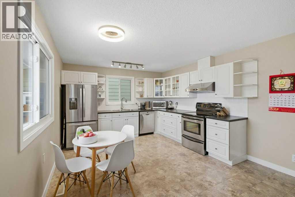 2708 Doverbrook Road SE