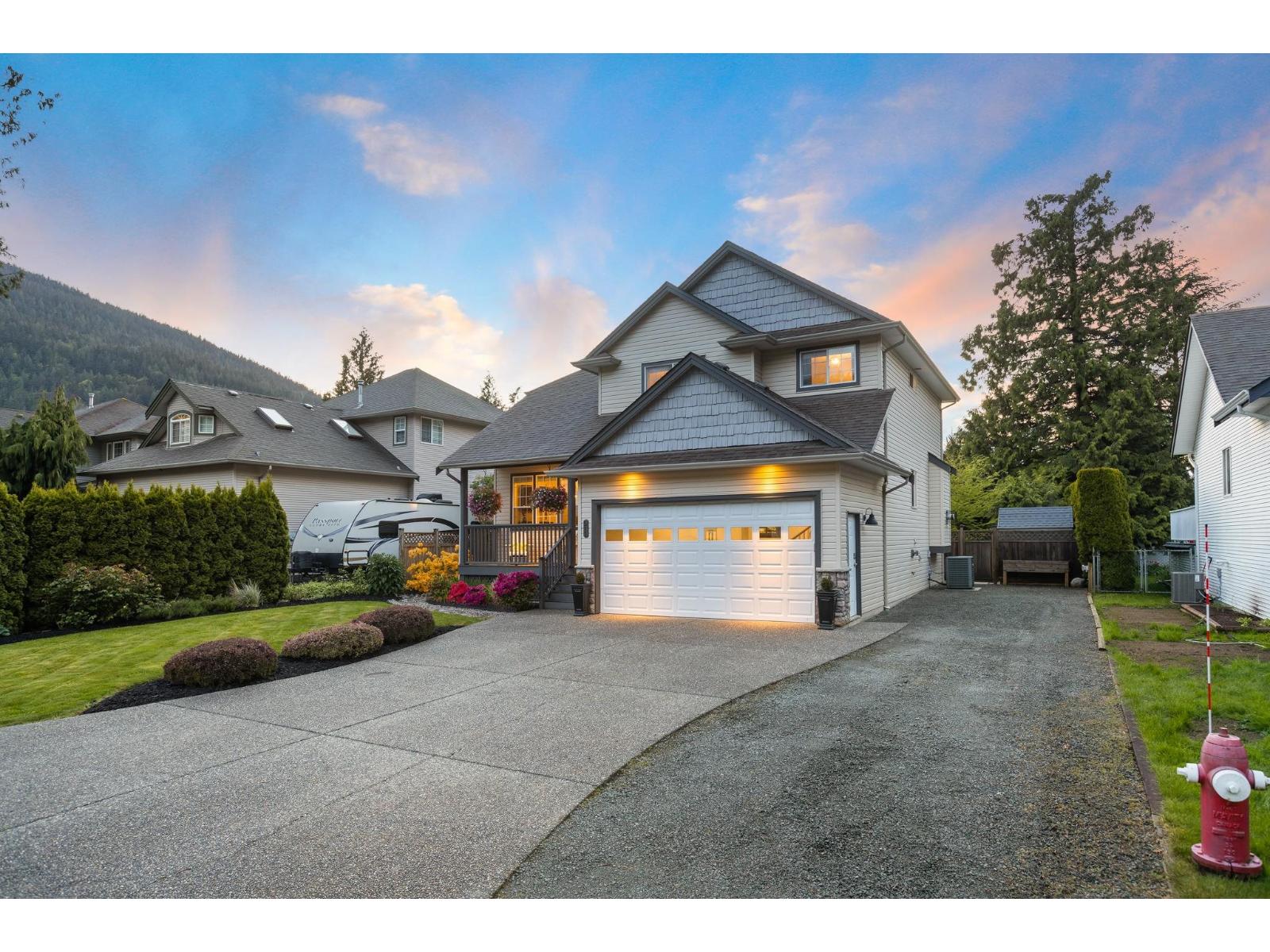 511 COTTONWOOD AVENUE|Harrison Hot Springs