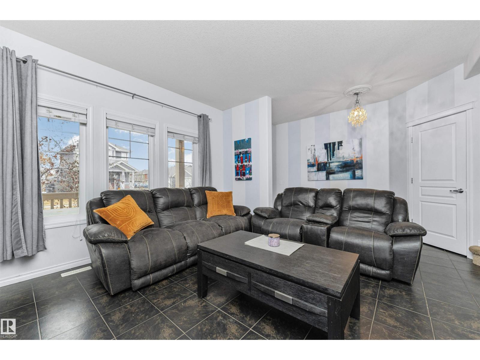 4613 CRABAPPLE RUN RU SW