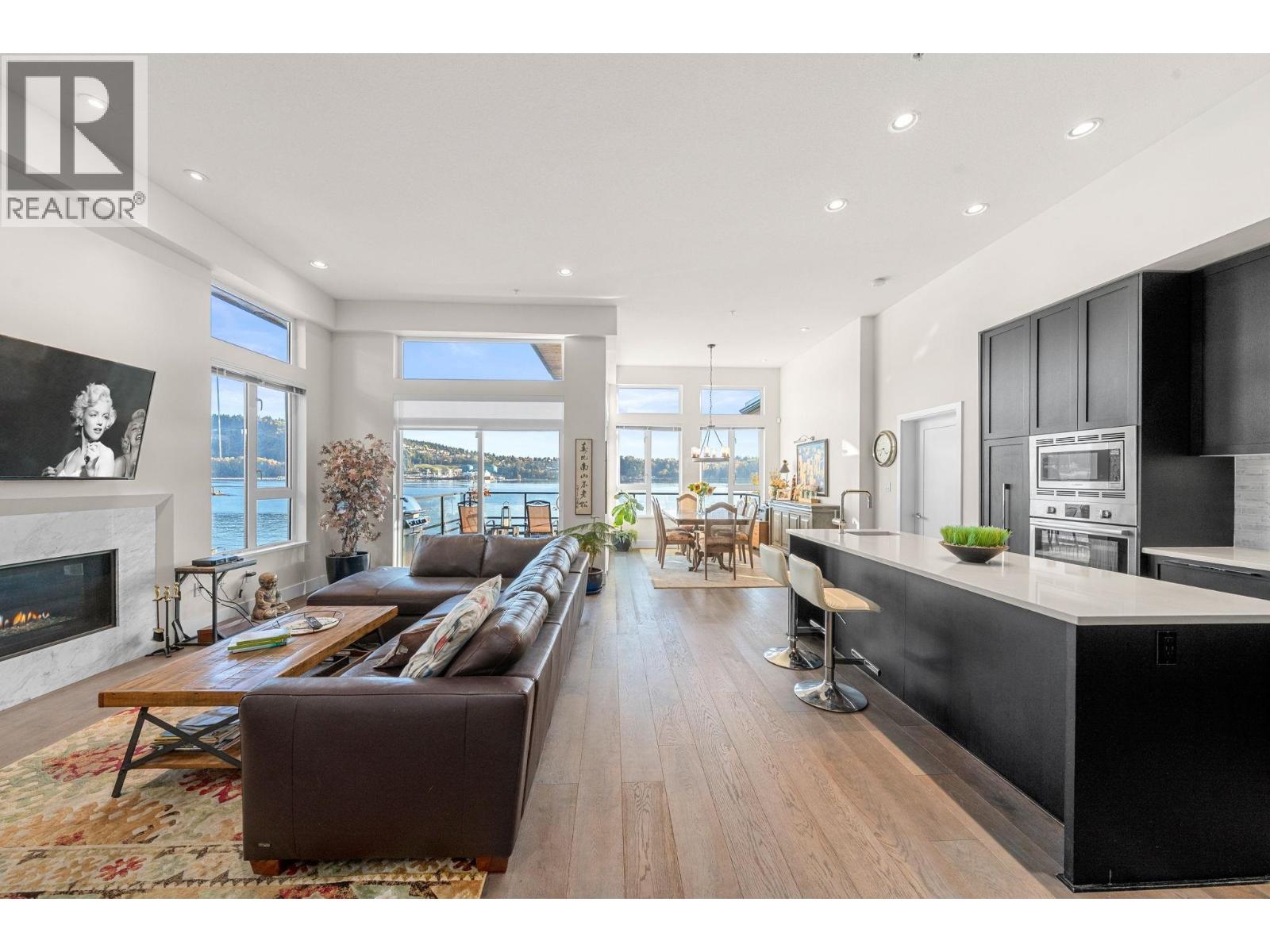 3887 CATES LANDING WAY