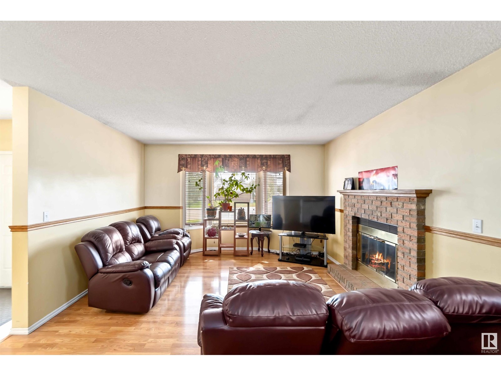 15839 78 ST NW