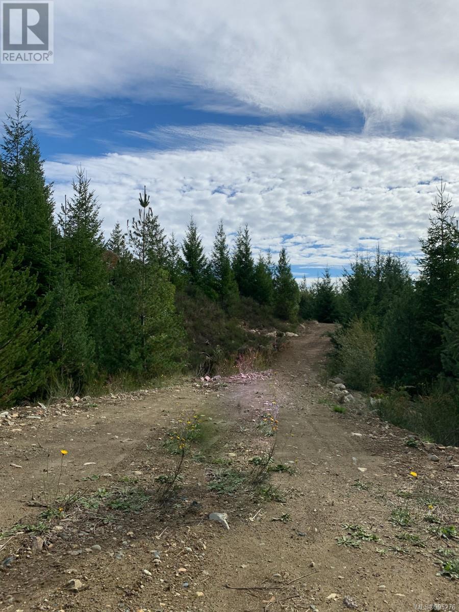 Lot 8 Goldstream Heights Rd