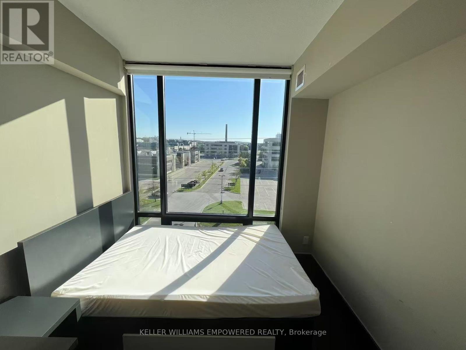 C637 - 330 PHILLIP STREET