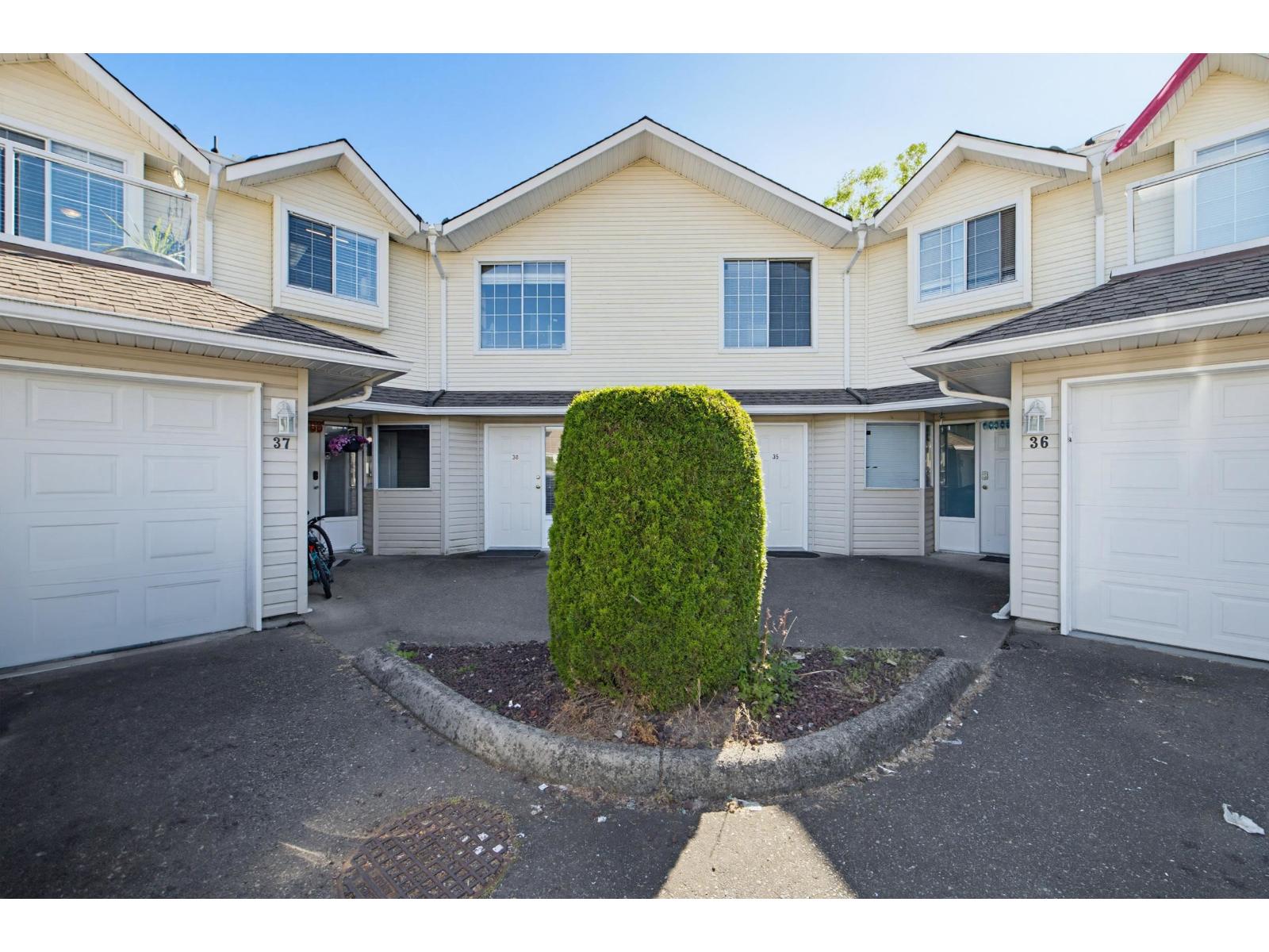 38 31255 UPPER MACLURE ROAD