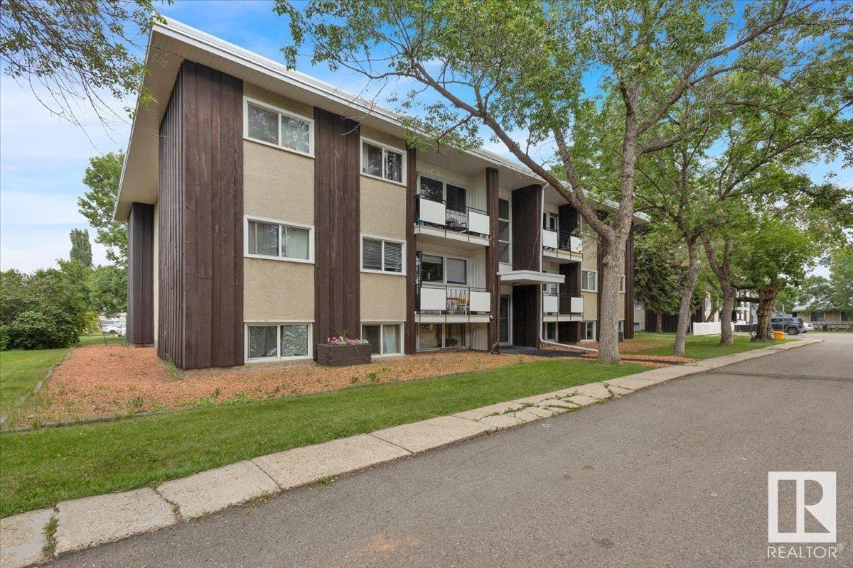 #3 5635 105 ST NW