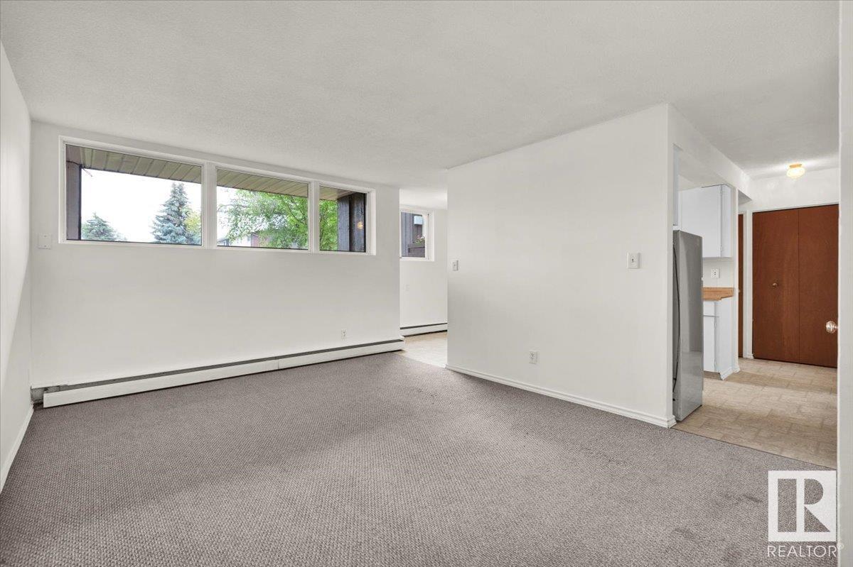 #3 5635 105 ST NW