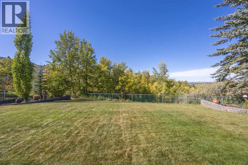 70 Patterson Close SW