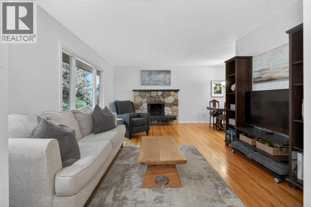 203 Southampton Drive SW