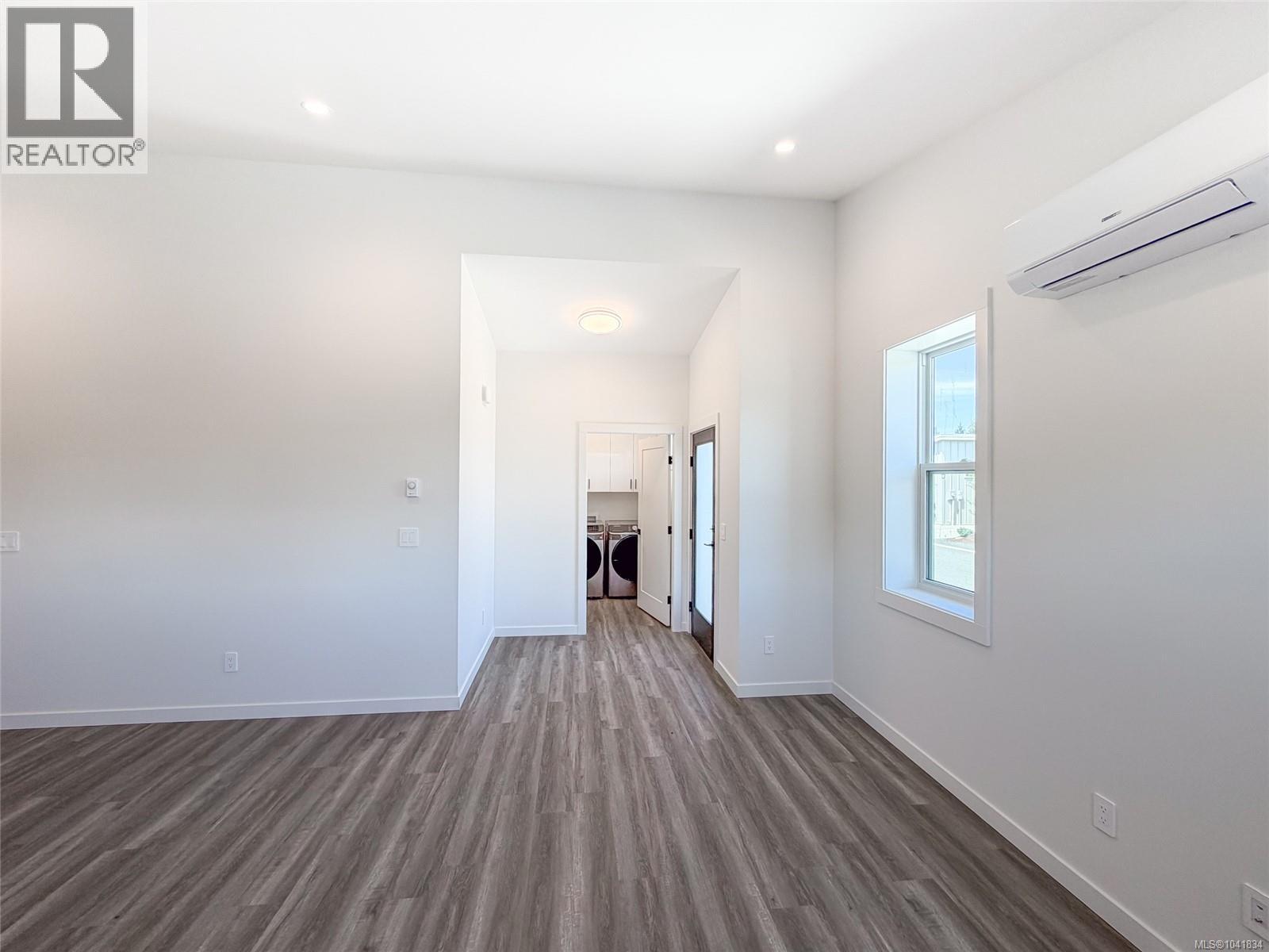 48 3025 Royston Rd