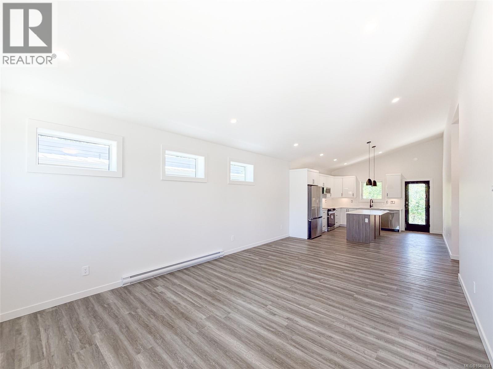 48 3025 Royston Rd