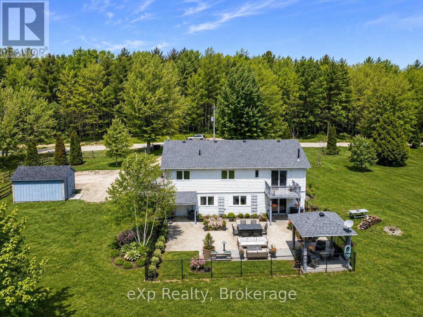 585206 10A SIDE ROAD