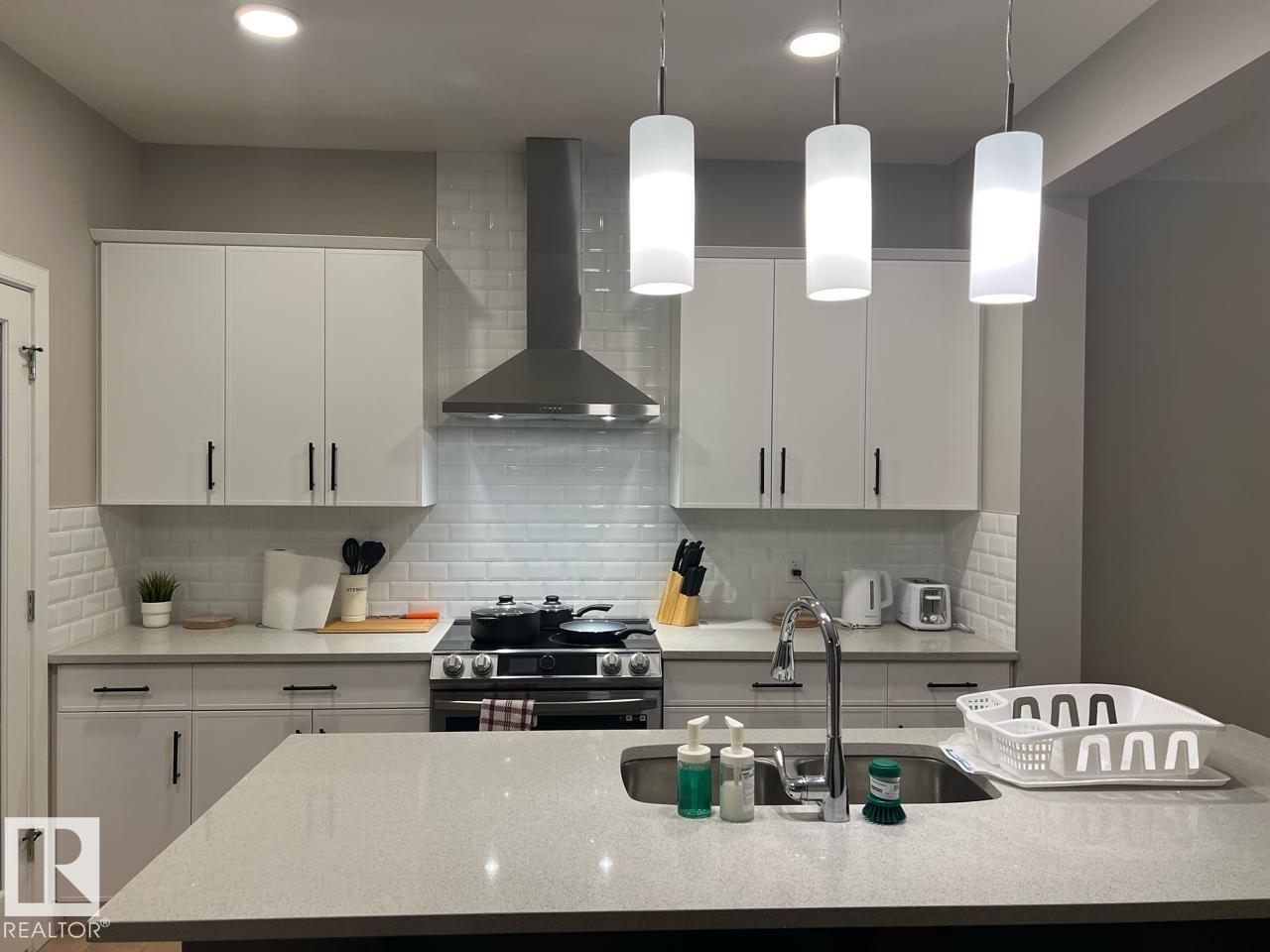 9474 Pear Cres CR SW