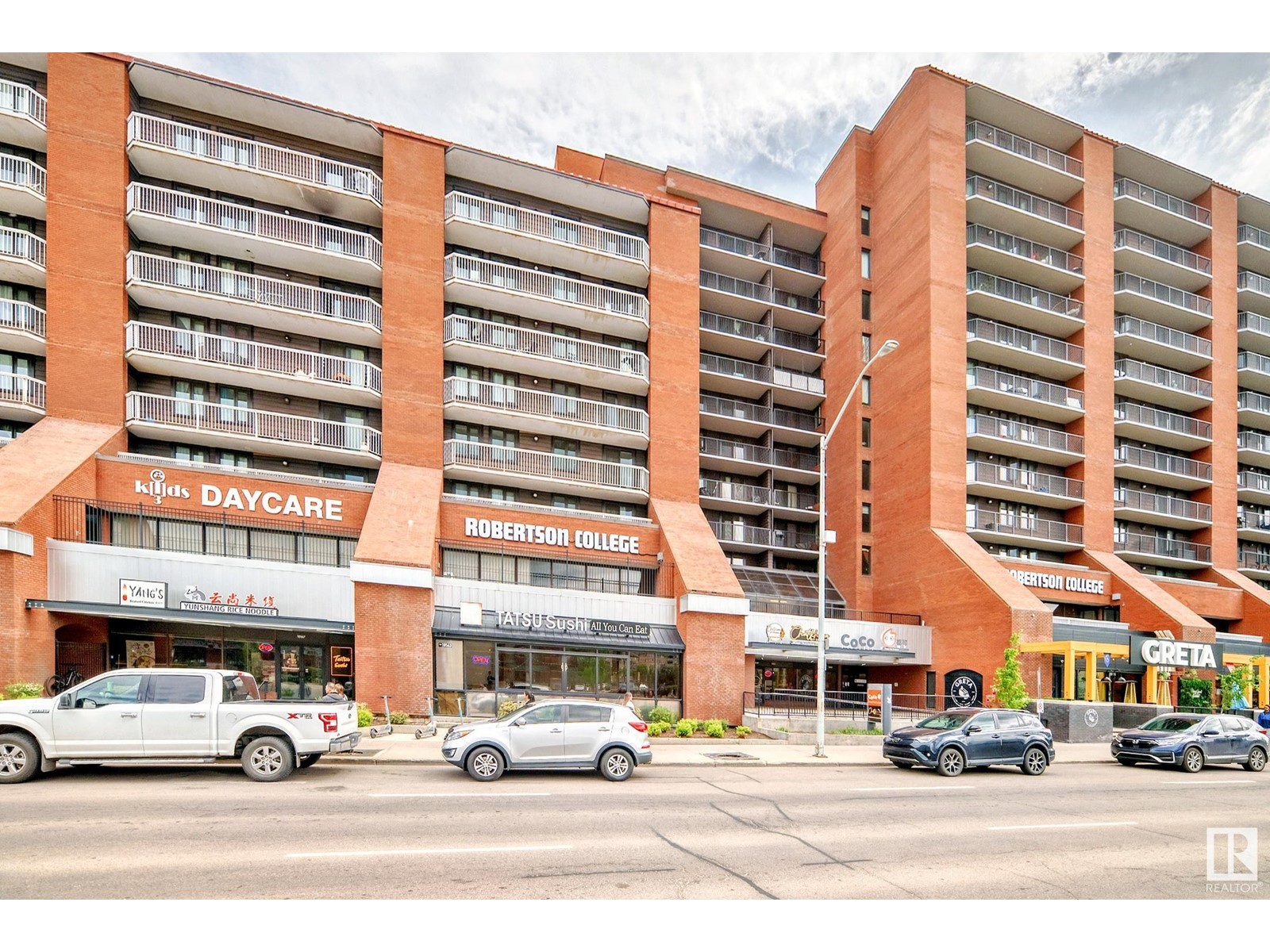 #407 10145 109 ST NW