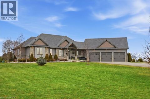 6 MACNEIL Court Brantford ON N3S0G3