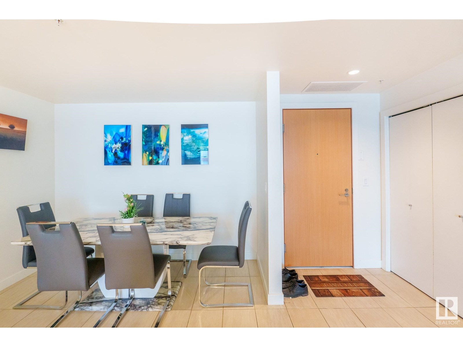 #304 2510 109 ST NW