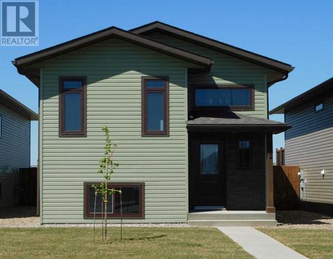 1612 2 Avenue E Brooks AB T1R1K3
