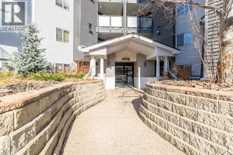 311, 10 Sierra Morena Mews SW Calgary AB T3H3K5