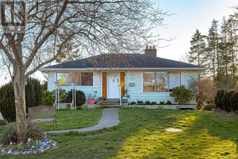 1149 Bewdley Ave Esquimalt BC V5A5N2