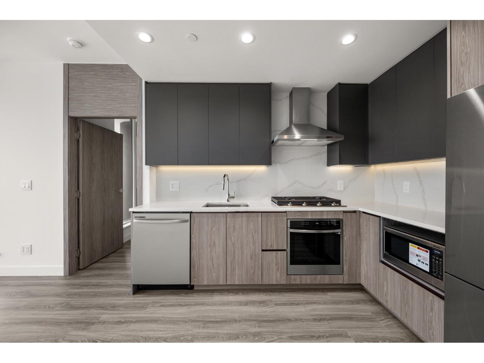 3908 10750 135A STREET