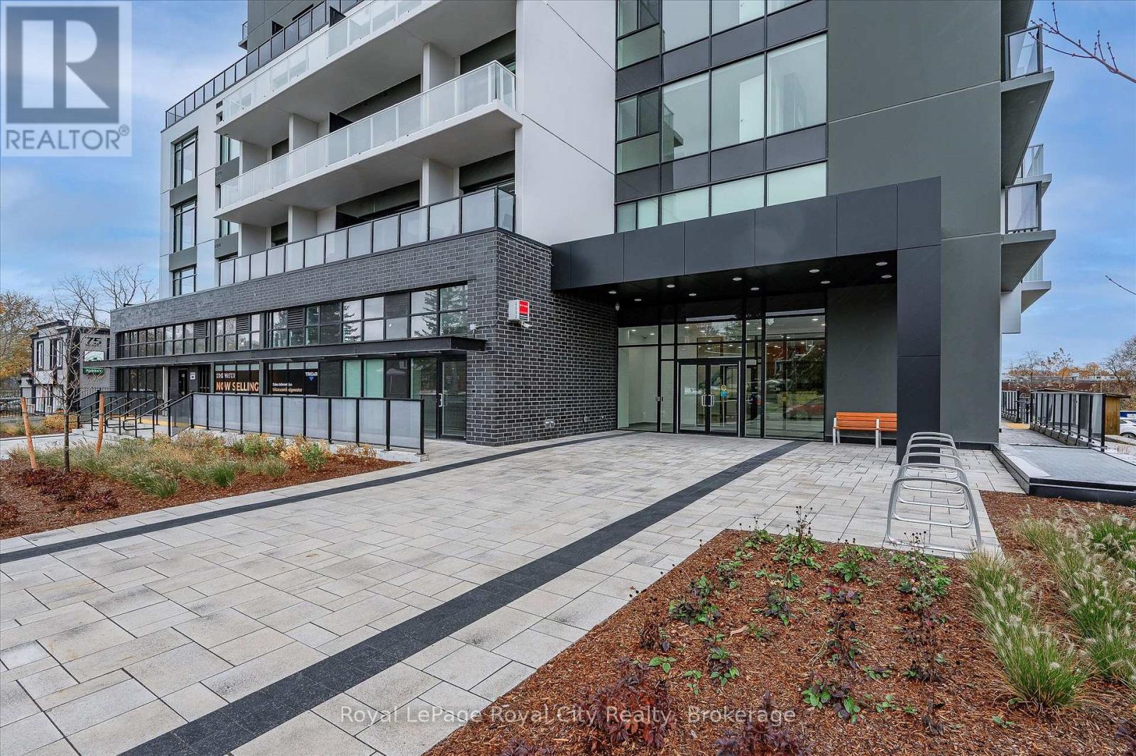 1007 - 71 WYNDHAM STREET S