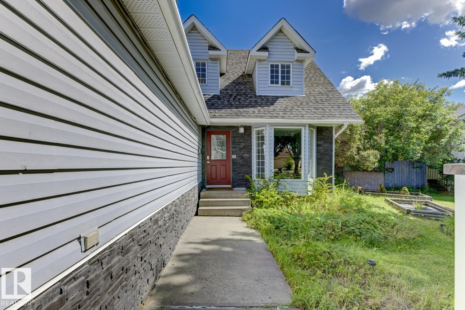 11 AINSLEY PL