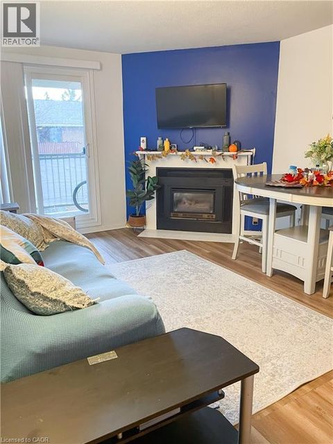 130 CONWAY Drive Unit# 116 London ON N6E3M9