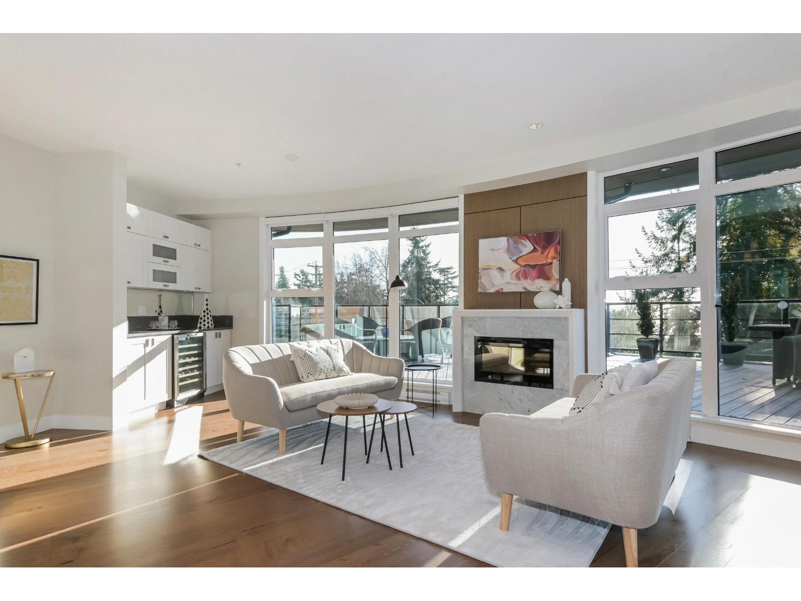 418 14855 THRIFT AVENUE