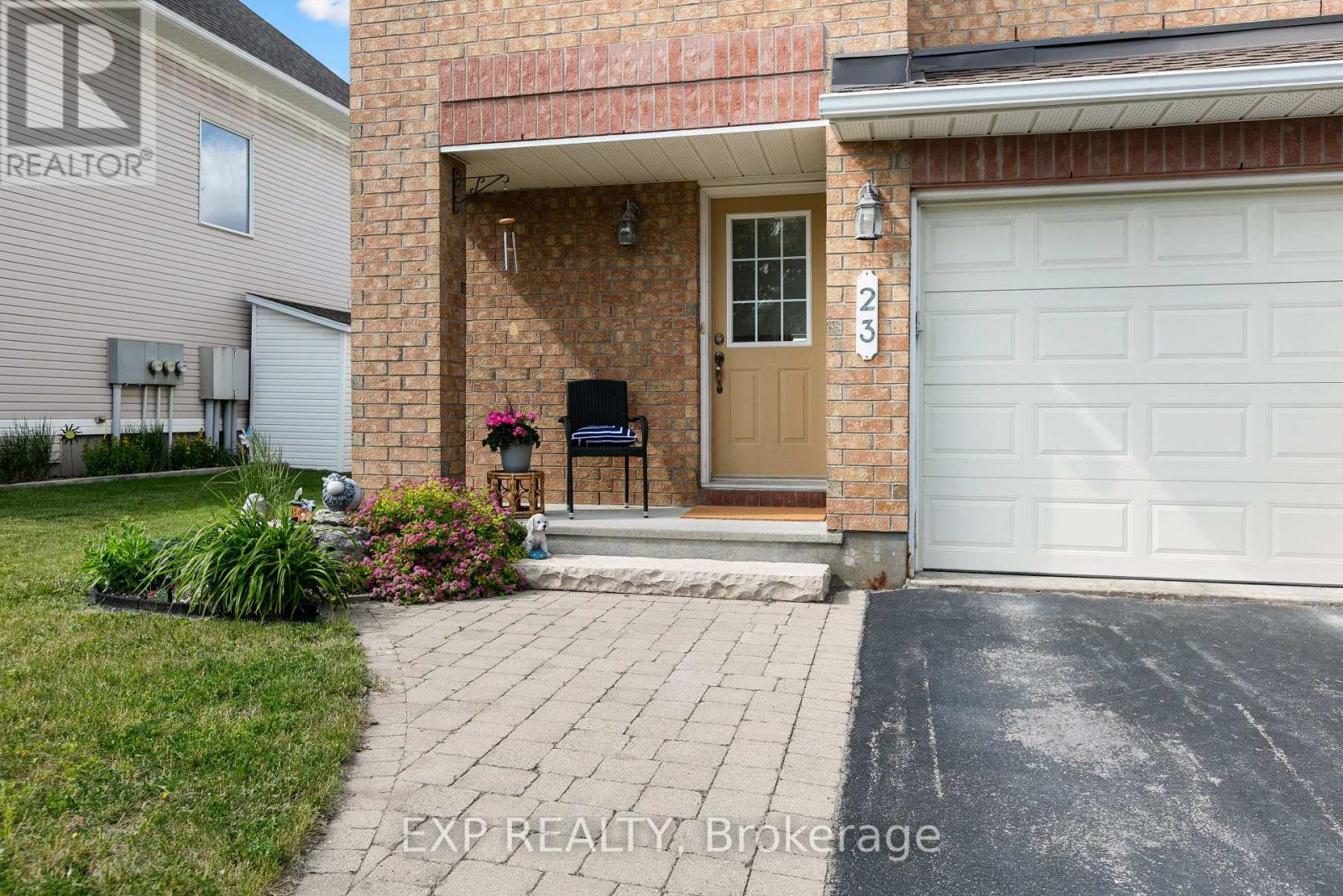 23 SOUTHPOINTE AVENUE