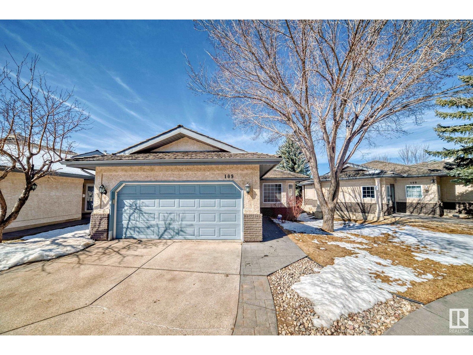 #109 215 Blackburn DR E SW