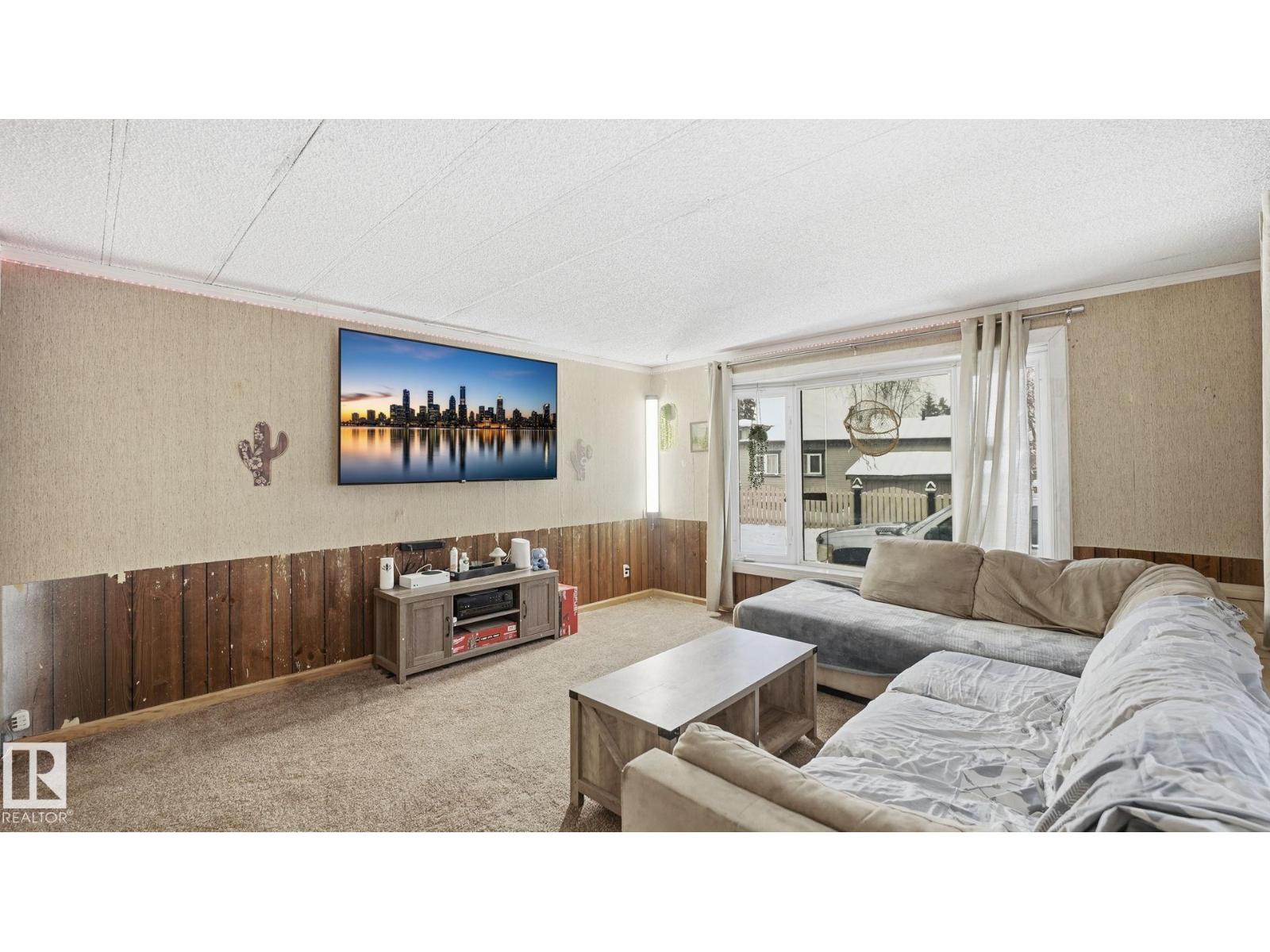 880 West Coast Bay NW