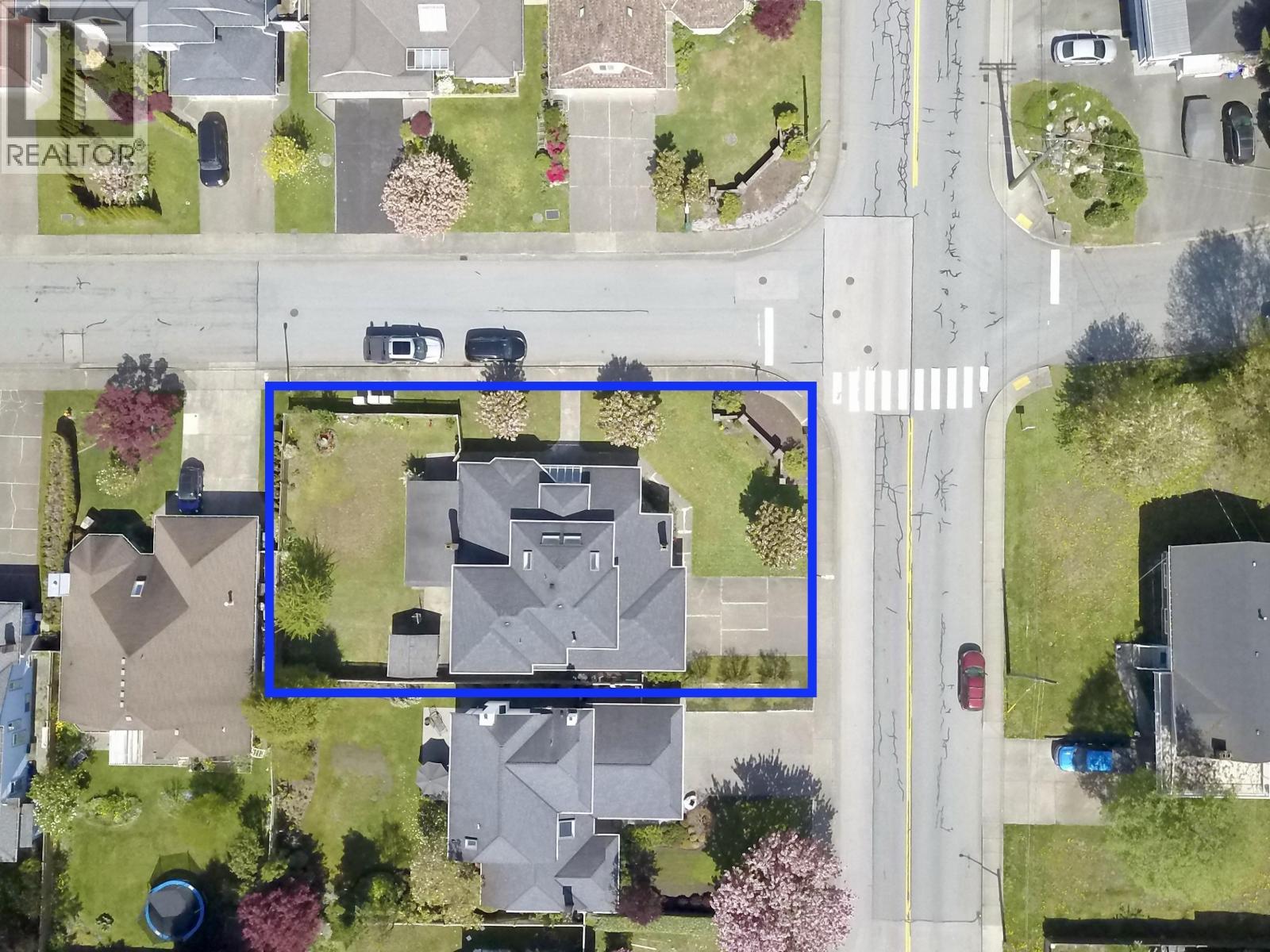 1888 WALNUT CRESCENT