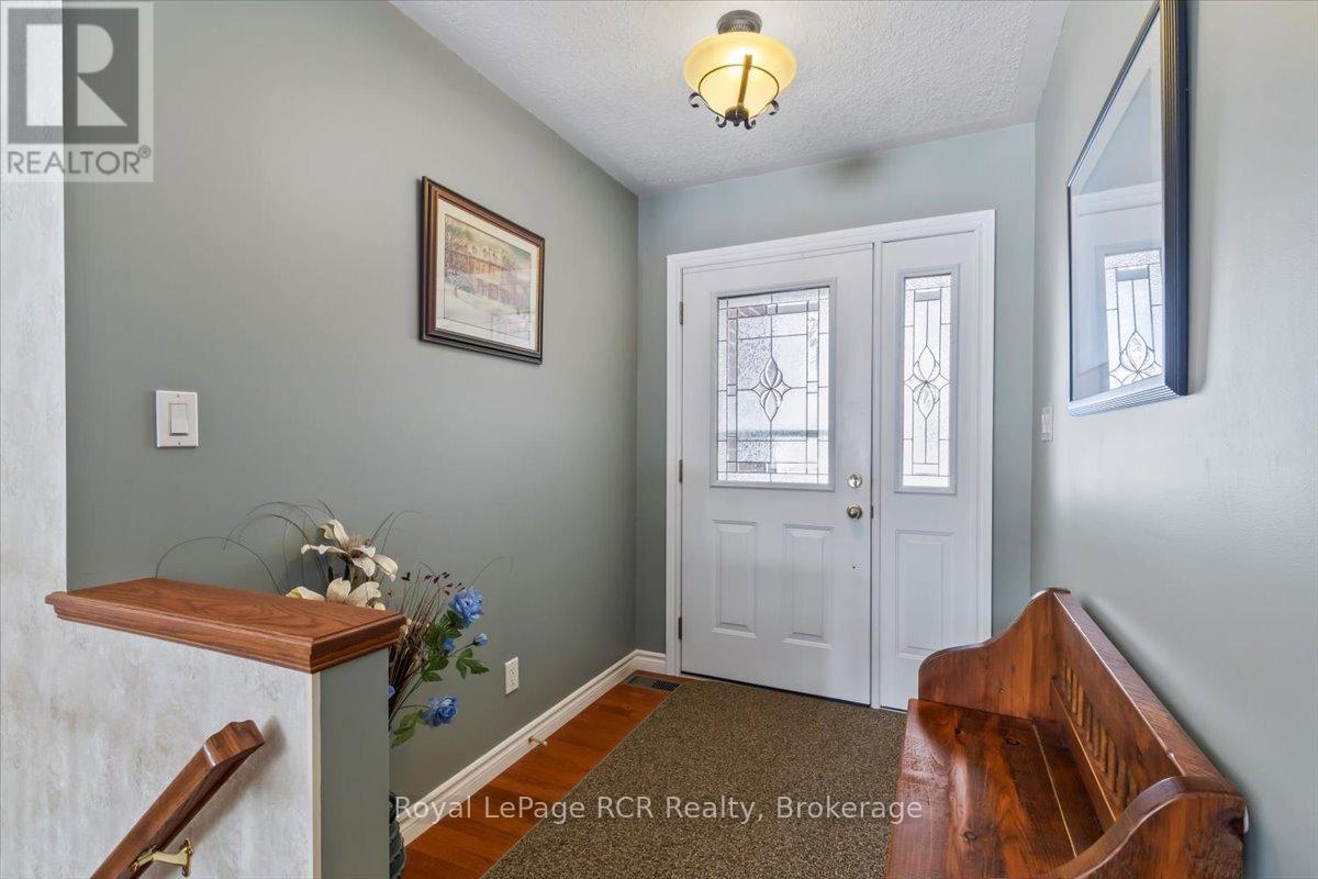 239 4TH STREET CRESCENT