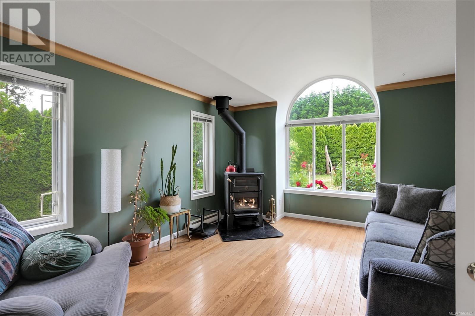 3529 Dougan Dr