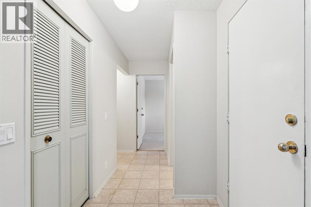 219 Silvercreek Close NW