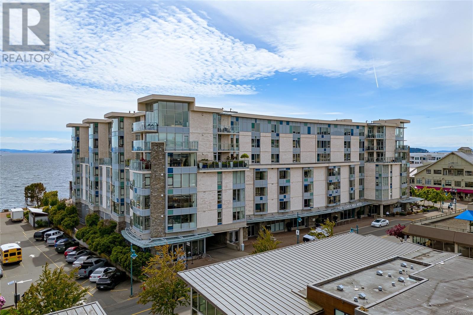 301 9809 Seaport Pl