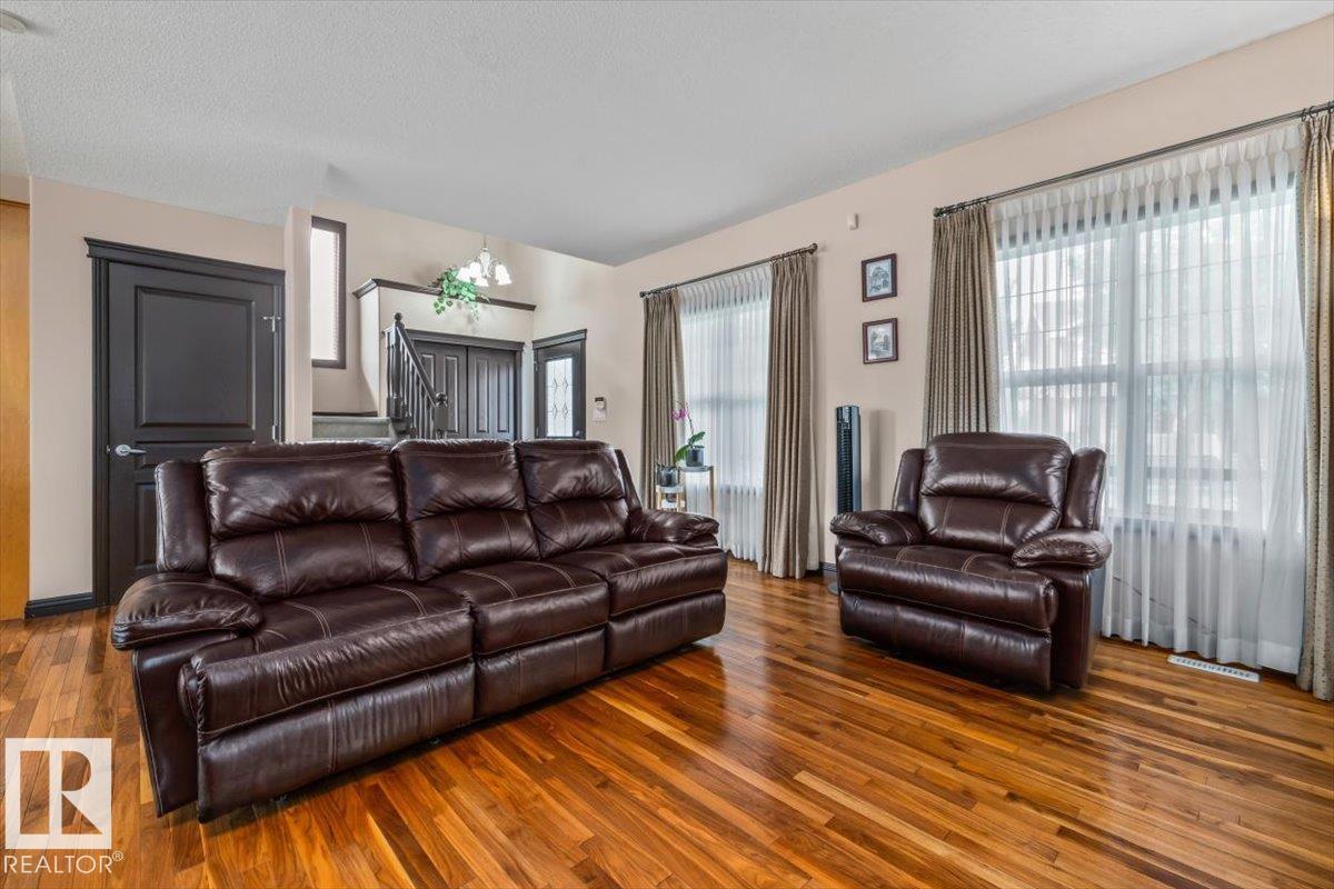 5015 THIBAULT WY NW