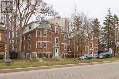 86 UNION BOULEVARD Kitchener ON N2G2K2