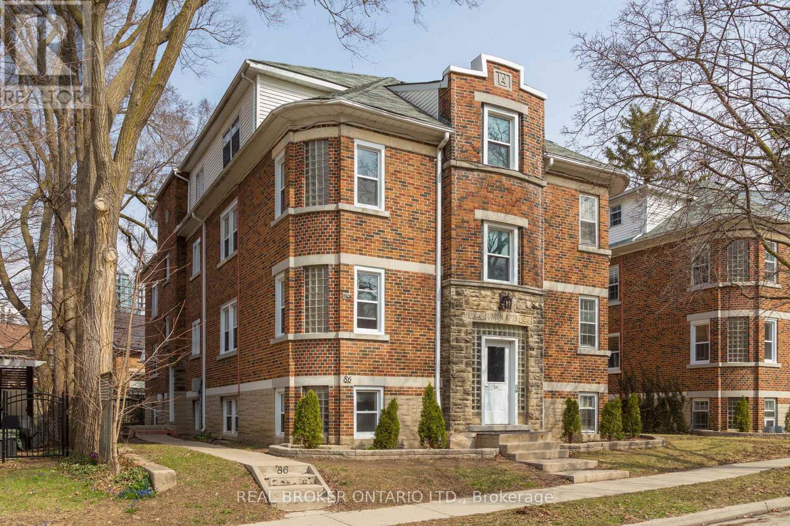 86 UNION BOULEVARD