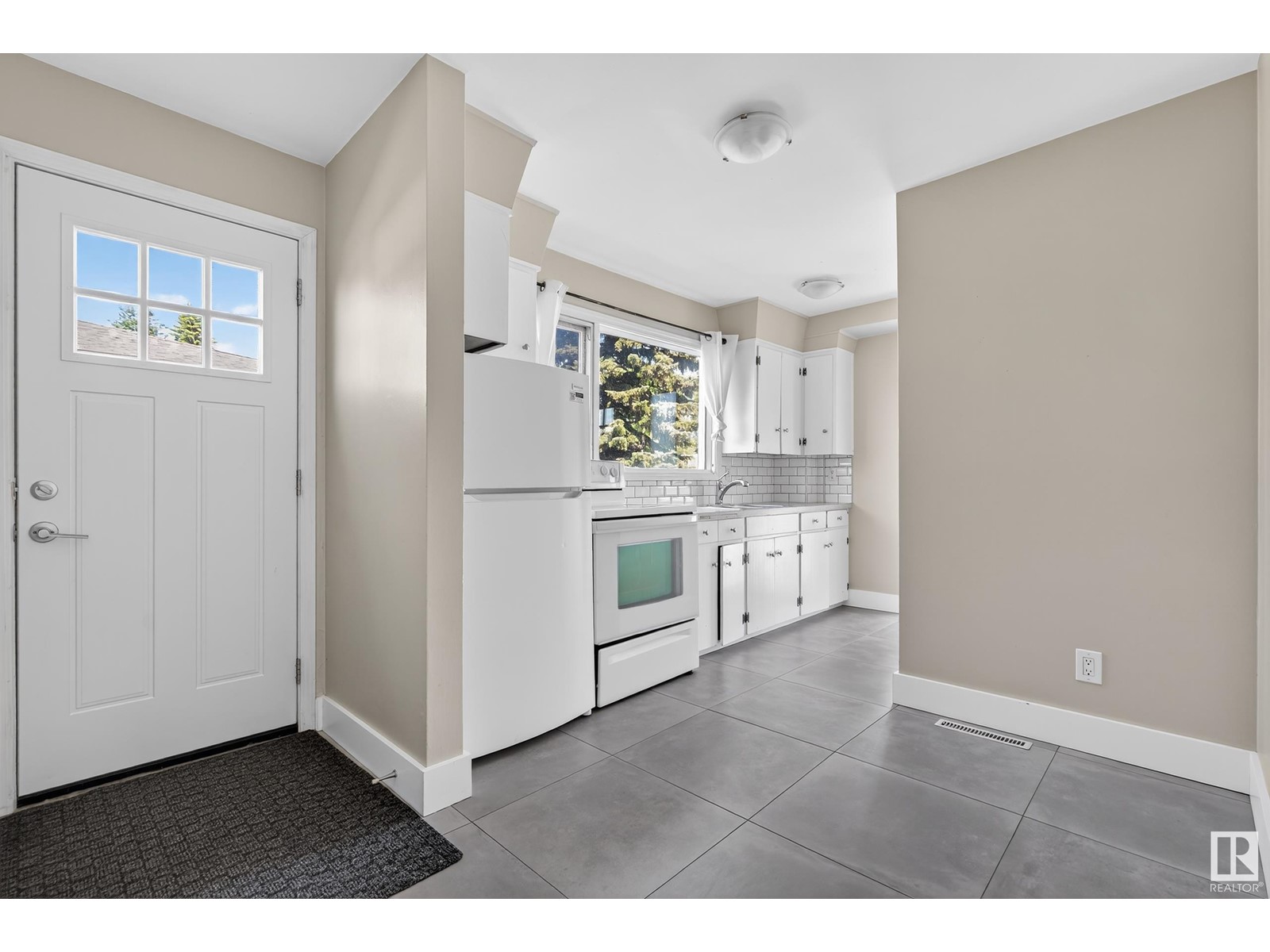 12804 & 12806 91 ST NW