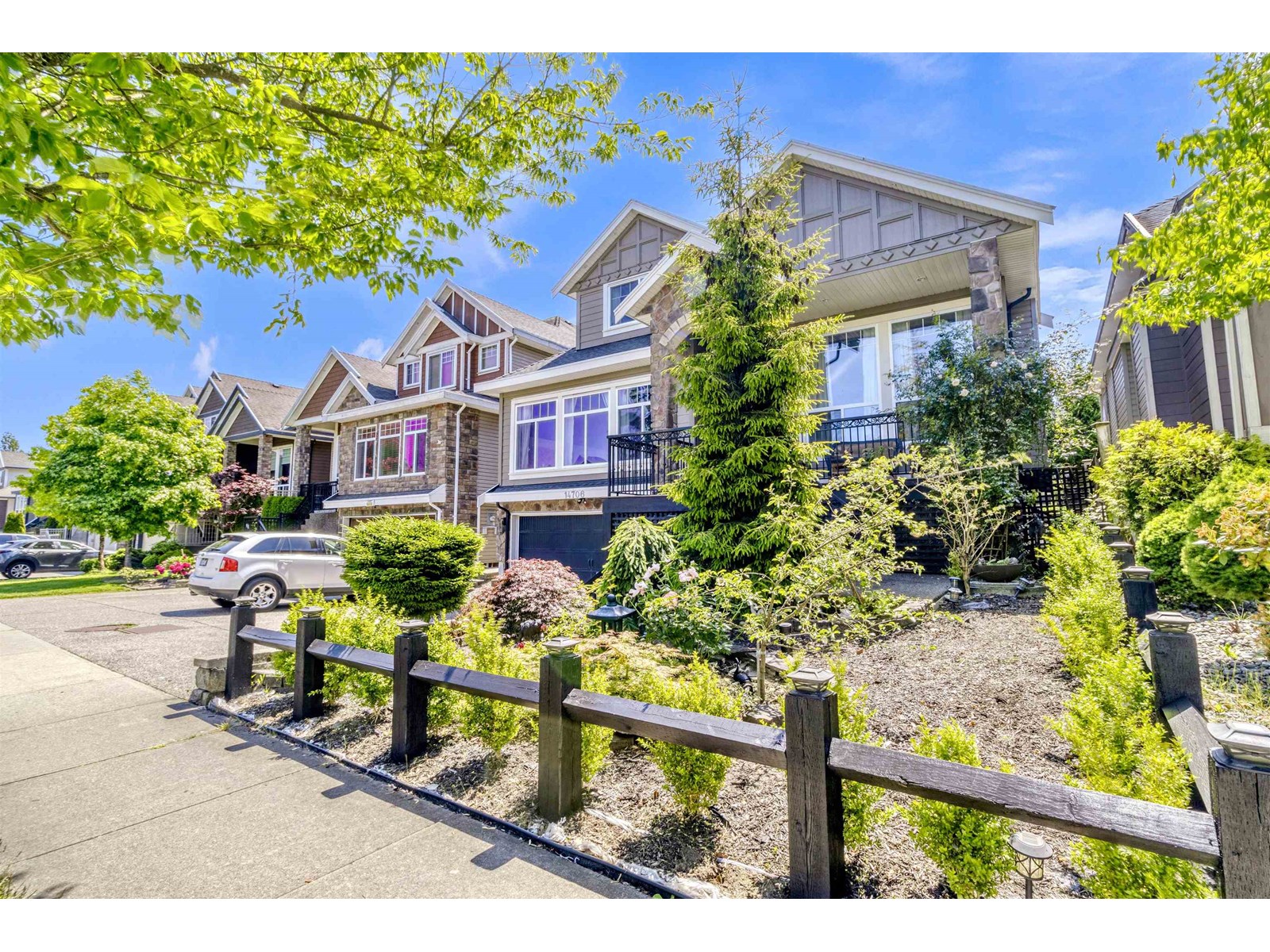 14706 63 AVE