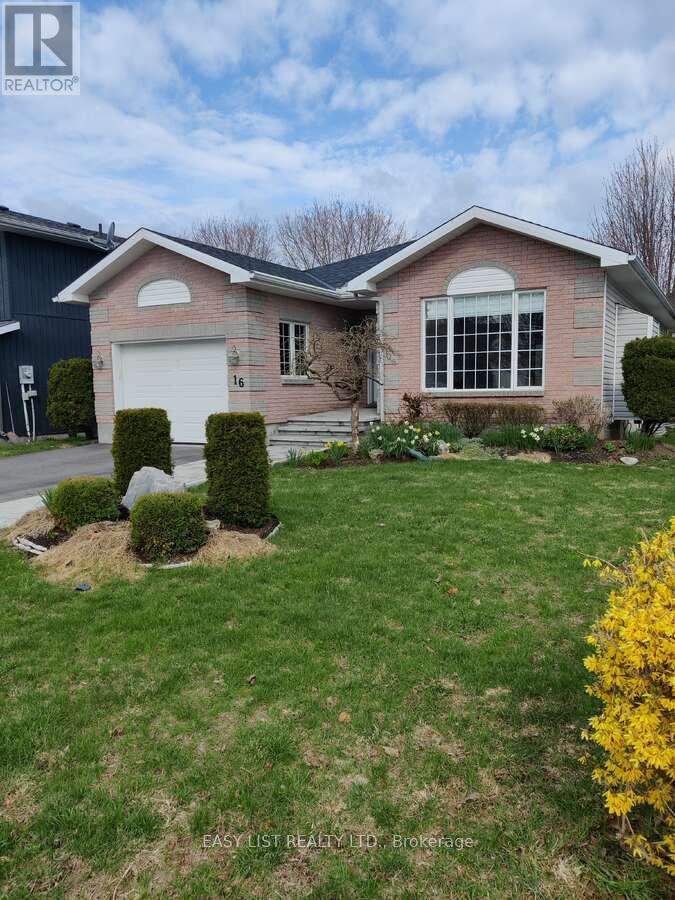 16 FAIRVIEW CRESCENT