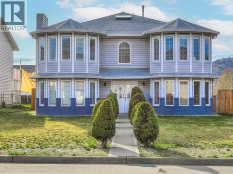 850 Hollywood Road N Kelowna BC V1X5Y7